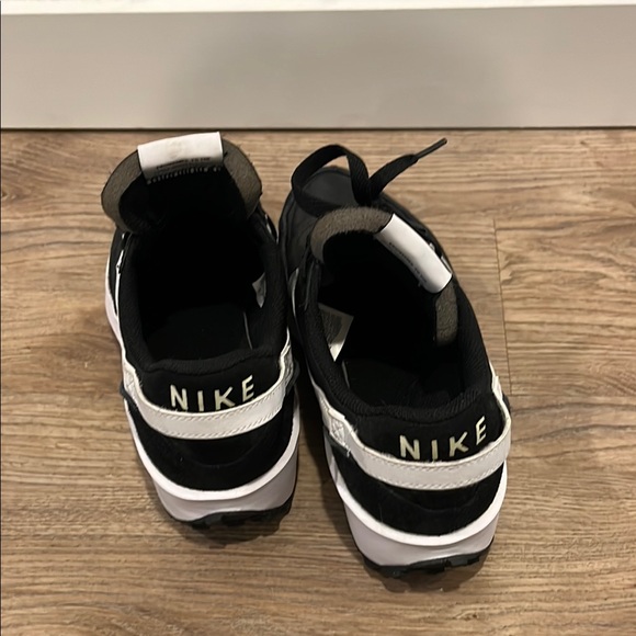 Nike Black and White Sneakers - NEW! 🆕 - Picture 5 of 13